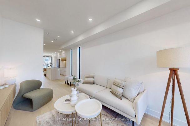 For Lease - 32 Endean Avenue, Toronto, Ontario - Photo 1