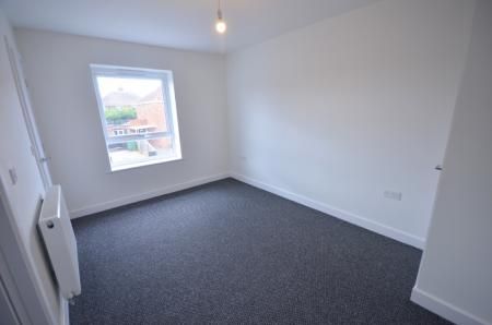 1 bedroom Terraced House To Let - Photo 3