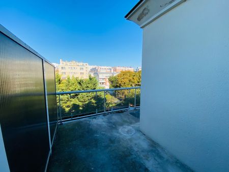 Location Appartement 2 pièces 47m² NOGENT SUR MARNE 94130 - Photo 4