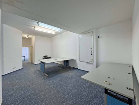 Handwerker aufgepasst: Büro mit Werkstatt, Lager und Stellplätzen! - Photo 4