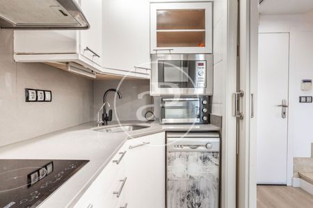 Dúplex de alquiler en Pl. de José María Orense, La Carrasca - Photo 3