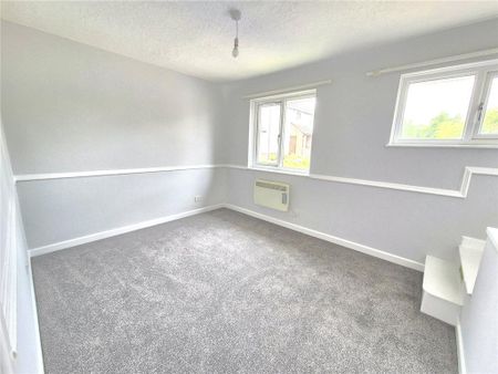 2 bedroom semi-detached house to rent - Photo 3