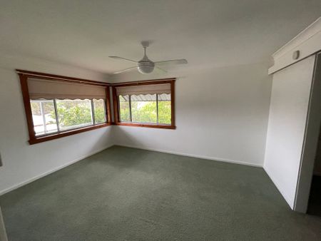 Three Bedroom Unit - Photo 2