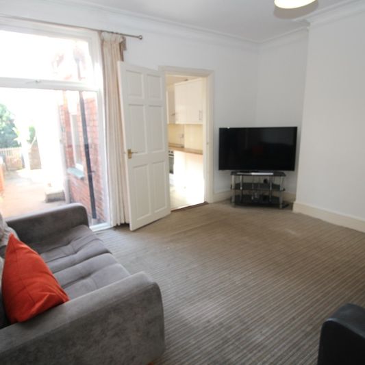 117 West Parade - Photo 1