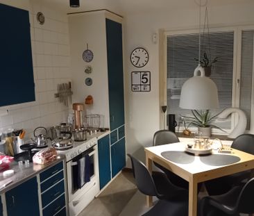 Härbrevägen, Skogås - Foto 1