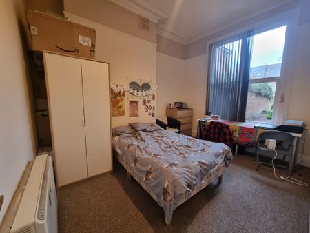 2 Bed Student Accommodation - Photo 5