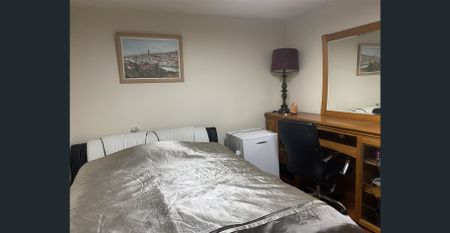 Self Contained Fully Furnished 2BR Unit near Train in Camberwell available NOW! - Photo 2