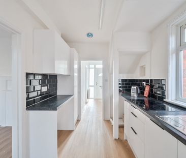 3 bedroom detached house to rent - Photo 2