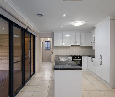 Private, Peaceful & Convenient Located Near Base Hospital - Photo 2