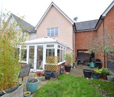 3 bedroom link detached house to rent - Photo 3