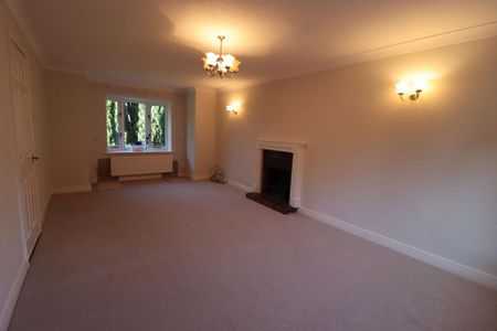 4 bedroom detached house to rent - Photo 2