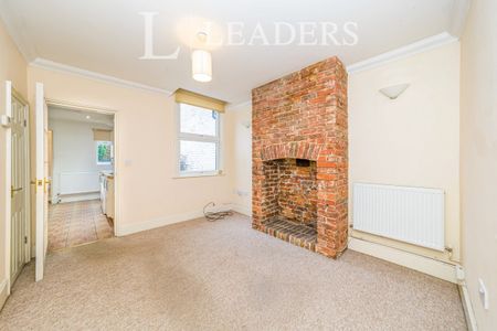 1 bedroom apartment to rent Green Hedges Avenue, Greenhedges Avenue, RH19 - Photo 4