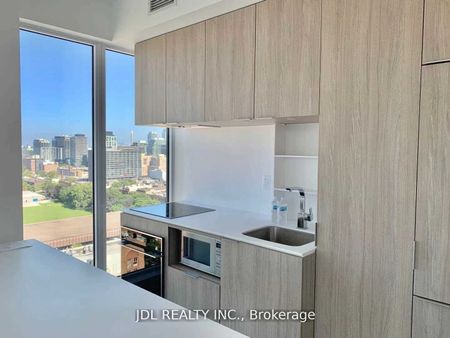 88 North Condos and Lofts 77 , #2010 - Photo 2