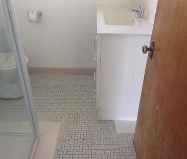 RENOVATED KITCHEN – GREAT LOCATION - Photo 3