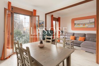 Apartment 63m² with terrace to rent in Dreta de l'Eixample, Barcelona