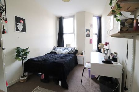 Llanbleddian Gardens, Cathays - Photo 4