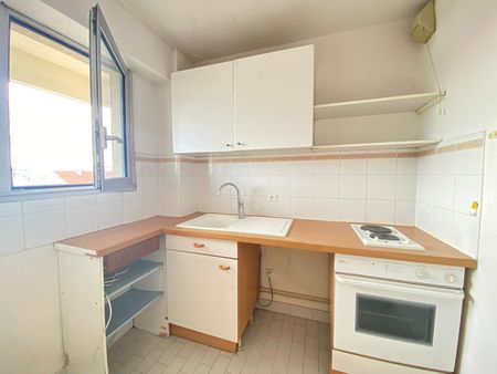 Location Appartement 1 pièce 29m² - Photo 2