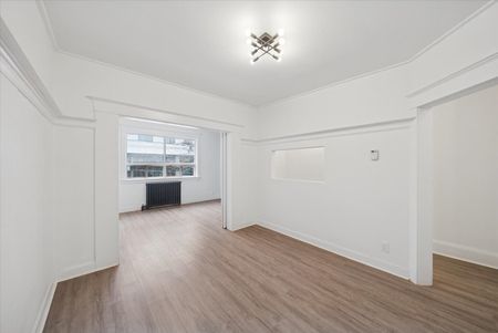 For Lease - 1578A Queen Street, Toronto, Ontario - Photo 4