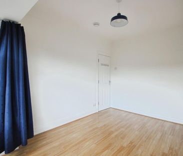 4 bedroom detached house to rent - Photo 4