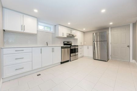 For Lease - 200 Sheldon Avenue Unit# B, Kitchener, Ontario - Photo 2