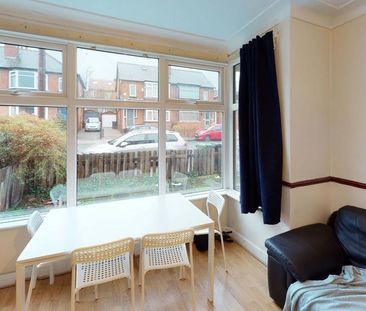 4 bedroom house to rent - Photo 1