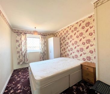 3 bedroom apartment to rent - Photo 5