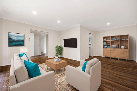 “Stunning Renovated Dual Living Opportunity in Prime Baulkham Hills Location Integrated Granny Flat” - Photo 4