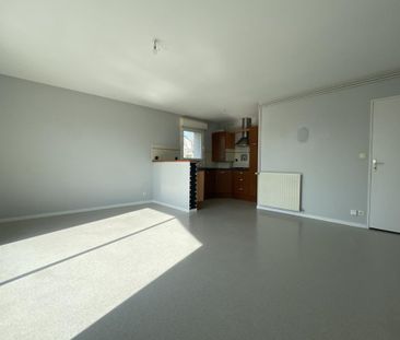 Appartement T3 à louer Chavagne - 60 m² - Photo 2