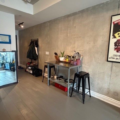 For Lease - 608 Richmond Street Unit# 410, Toronto, Ontario - Photo 1