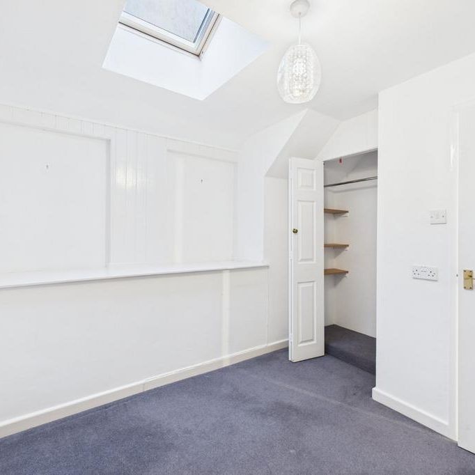 2 bedroom maisonette to rent - Photo 1