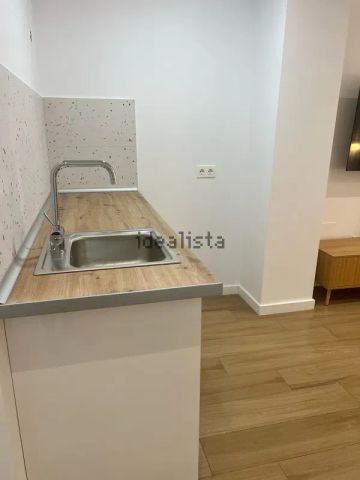 Alquiler de estudio en Avenida de Carlos Haya, 57 - Photo 5