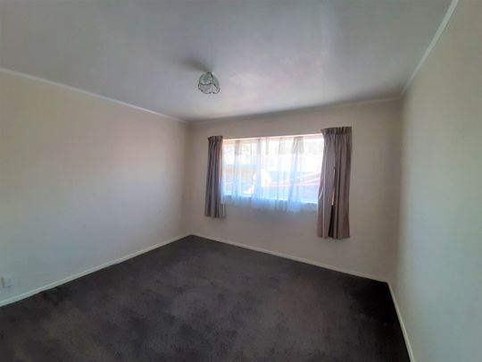 Tidy brick n tile unit - Photo 1
