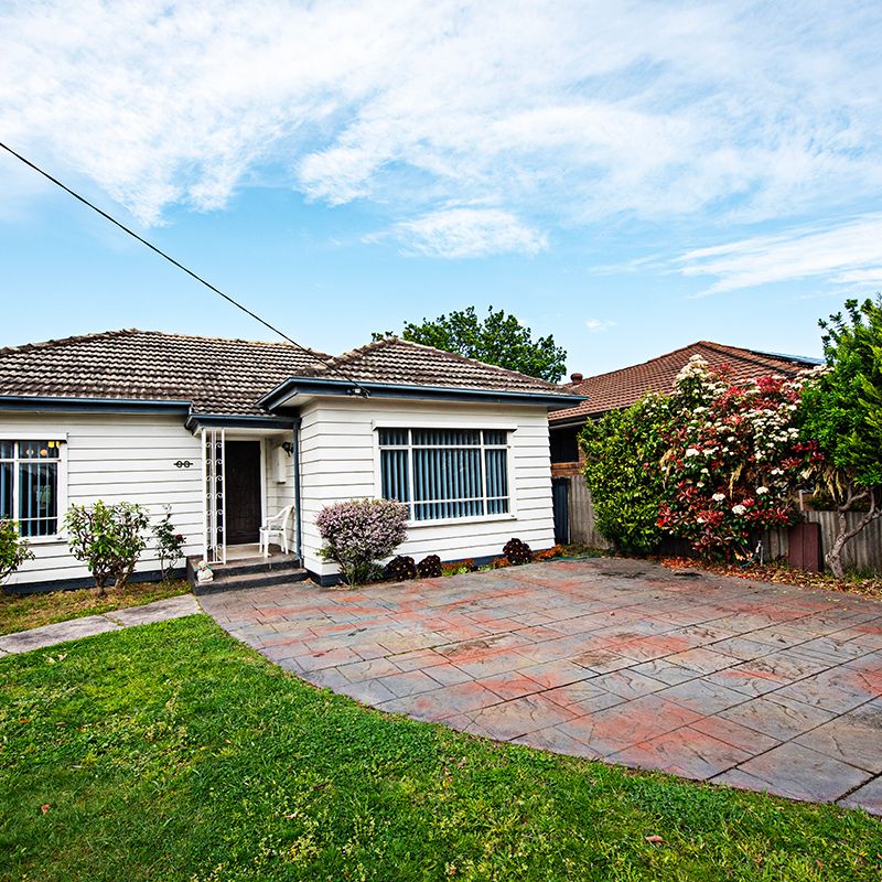 38 Denver Street, Bentleigh East VIC 3165 - House For Rent | Domain - Photo 1
