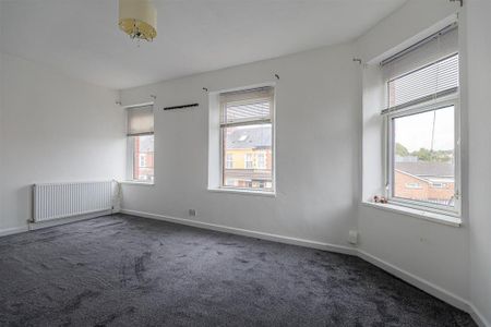 3 bedroom end of terrace house to rent - Photo 5