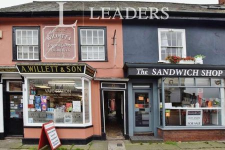 High Street. Dunmow, Essex, CM6 - Photo 2