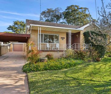 IDEALLY LOCATED FAMILY HOME (6 MONTH LEASE) - Photo 4