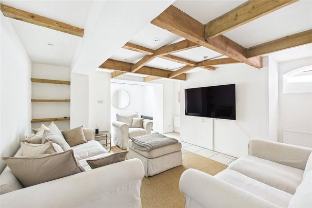 4 bedroom detached house to rent - Photo 1