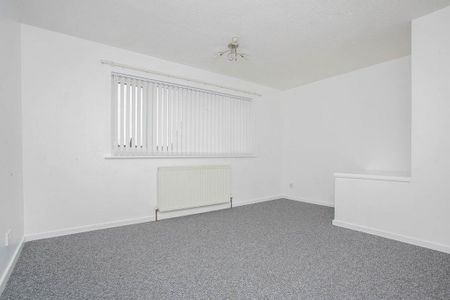 2 bedroom semi-detached house to rent - Photo 2