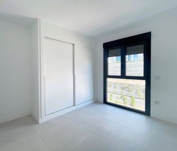 3 room luxury Flat for rent in Fuengirola, Spain - Photo 6