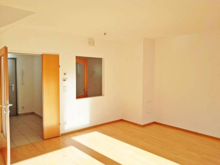 Maisonettewohnung mit 4 Zimmern und Freifläche - Foto 2
