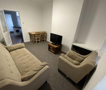 2 bedroom private hall to rent - Photo 1