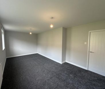 2 bedroom end of terrace house to rent - Photo 5