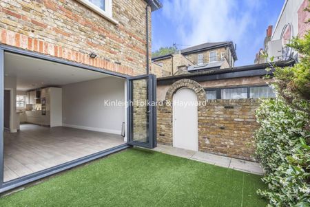 Queens Passage, Chislehurst BR7 - Photo 2