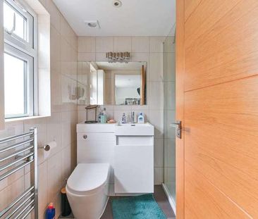 Glenister Park Road, Streatham Vale, SW16 - Photo 2