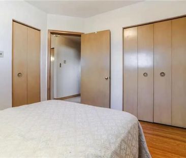 For Lease - 11 Southill Drive, Hamilton, Ontario - Photo 2