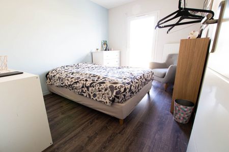 LOCATION CHAMBRE DANS COLOCATION T4 MEUBLE SECTEUR BORDEAUX BASTIDE - Photo 2