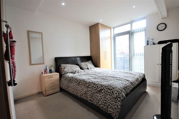 Whippendell Road, Watford - Photo 1