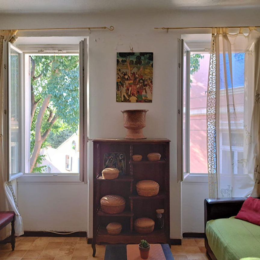 Studio de 28.43 m² avec mezzanine dans le centre-ville de La Ciotat, - Photo 1