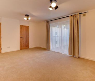 2 bedroom apartment to rent - Photo 6