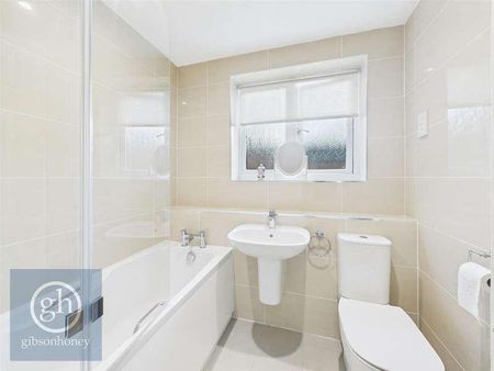 The Chase, Eastcote, Pinner, HA5 - Photo 5